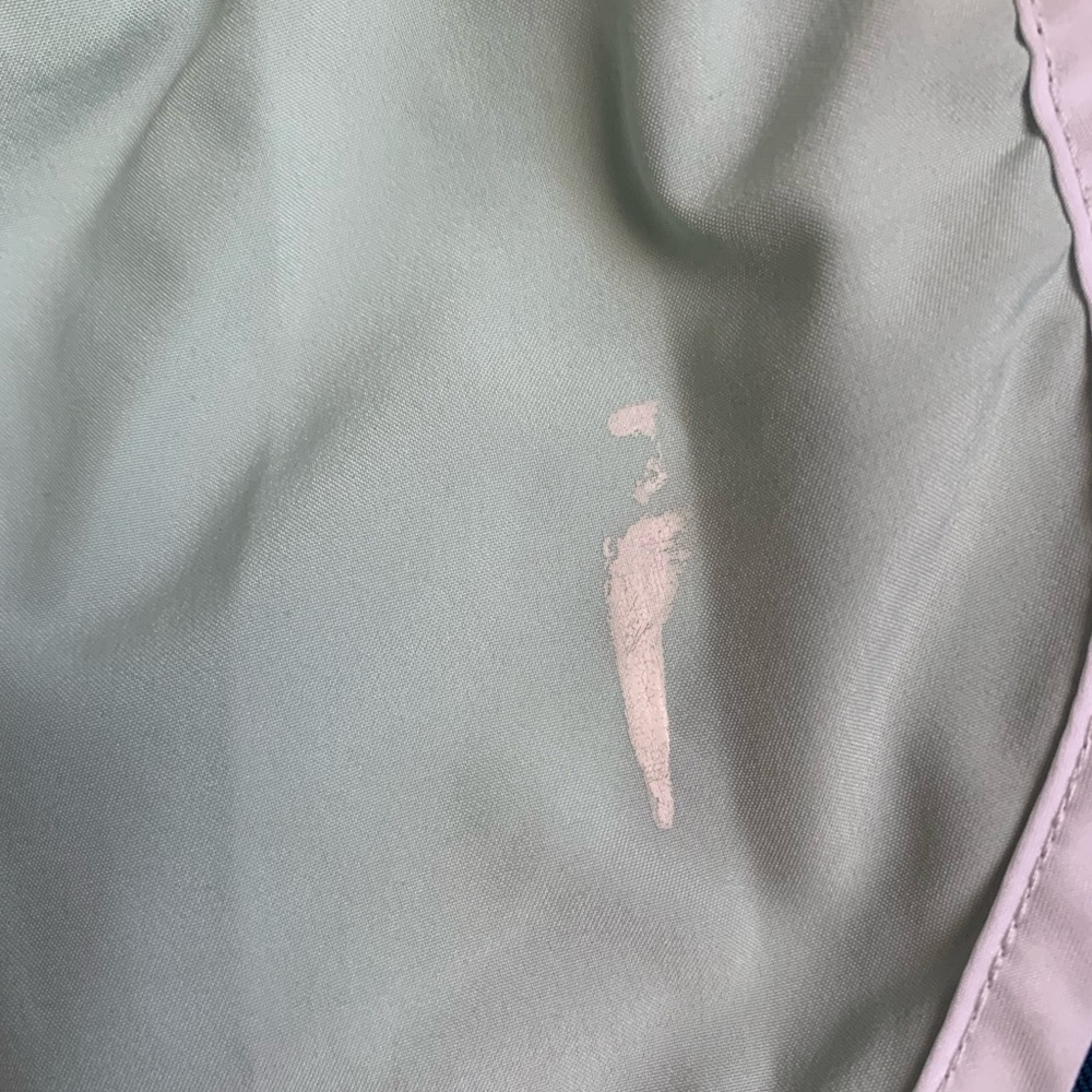 Nike Short - Picture 4 of 4